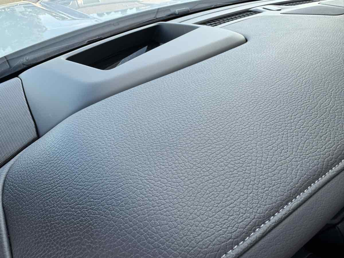 Used 2024 GMC Yukon Denali w/ Advanced Technology Package image 33