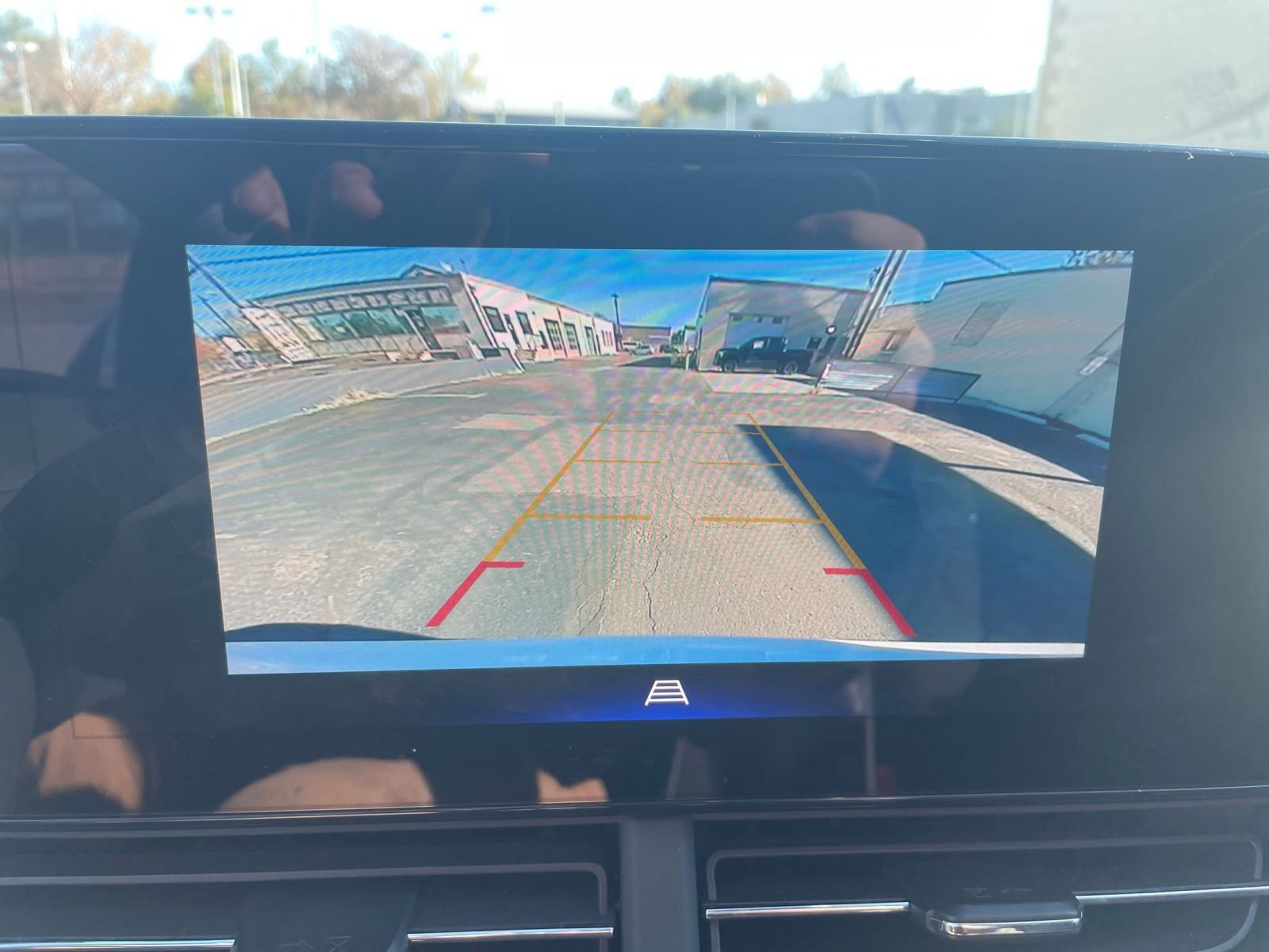 Used 2025 Chevrolet Trax LT image 17