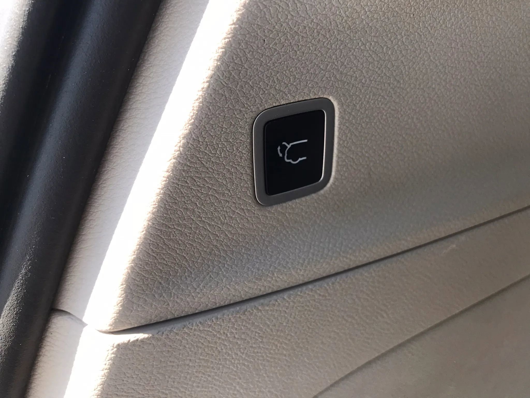 Used 2021 Chrysler Voyager Lxi FWD image 38