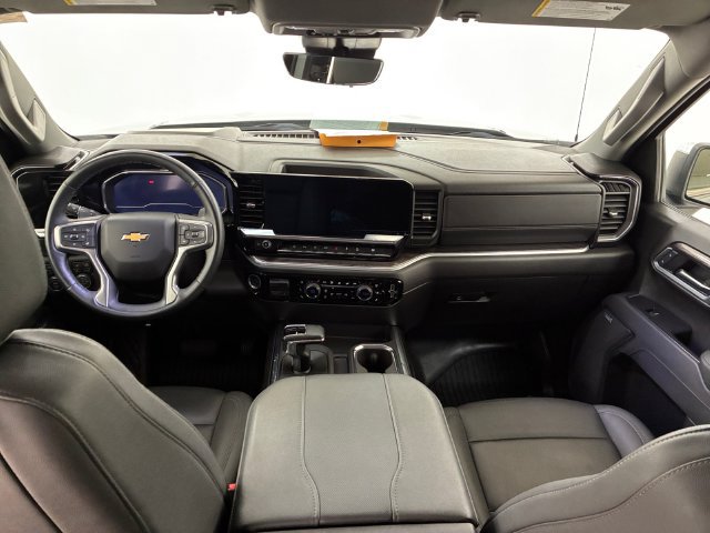 Used 2025 Chevrolet Silverado 1500 LTZ AWD/4WD image 20