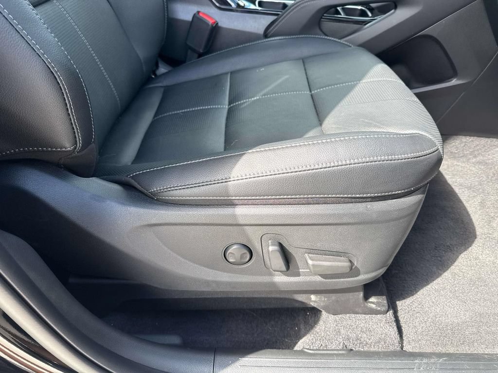 New 2025 Kia Telluride EX w/ EX Captain's Chair Package FWD image 17