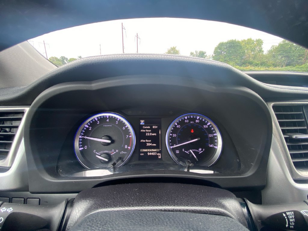 Used 2018 Toyota Highlander Limited AWD/4WD image 16