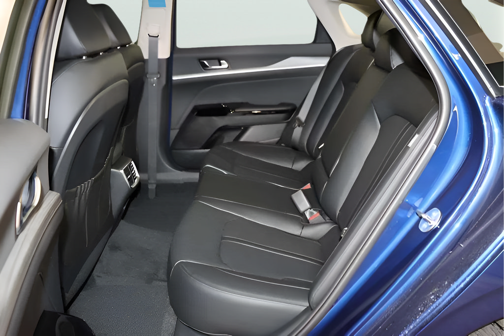 Used 2025 Kia K5 EX FWD image 11