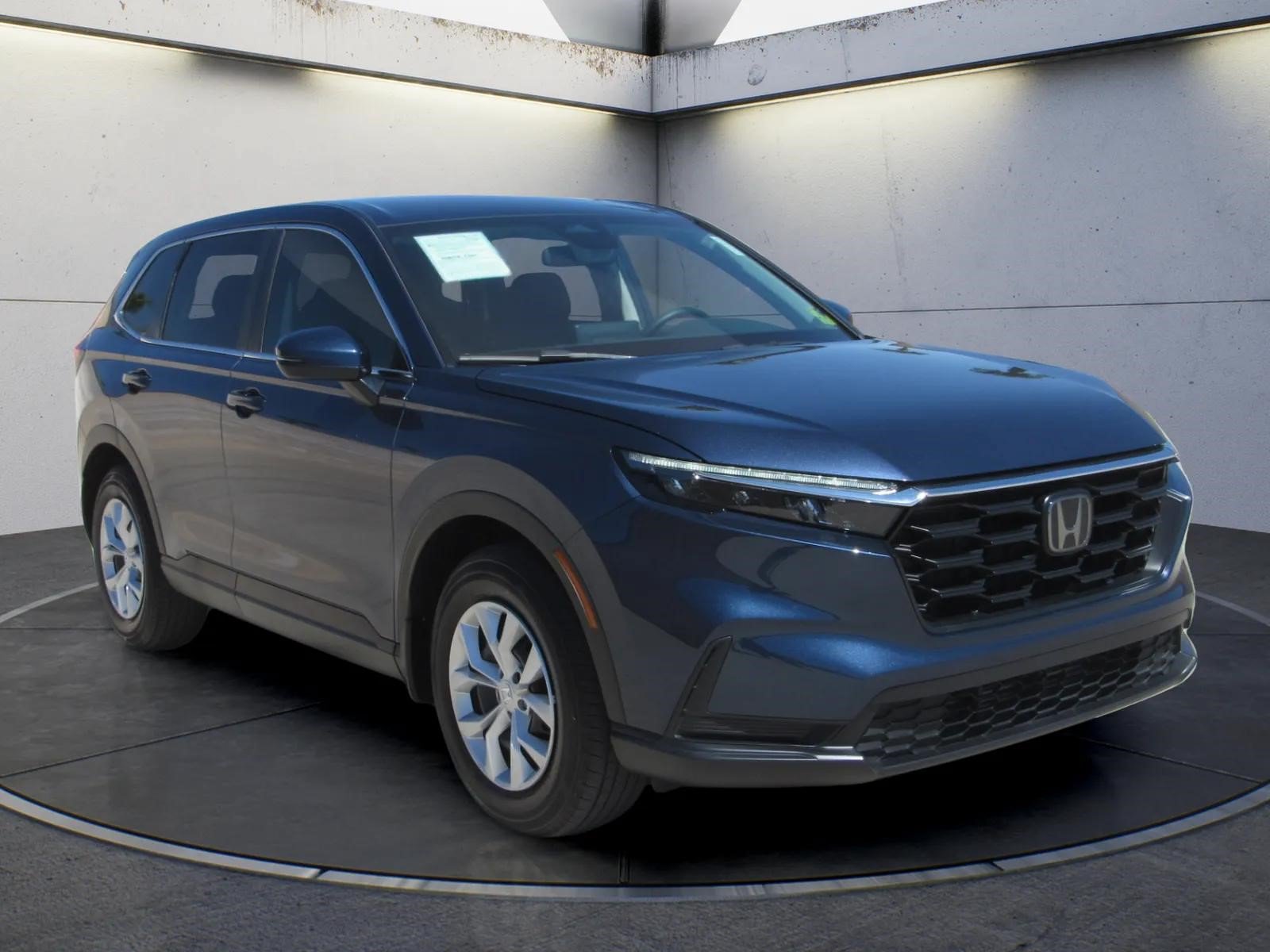 Certified 2025 Honda CR-V LX image 2
