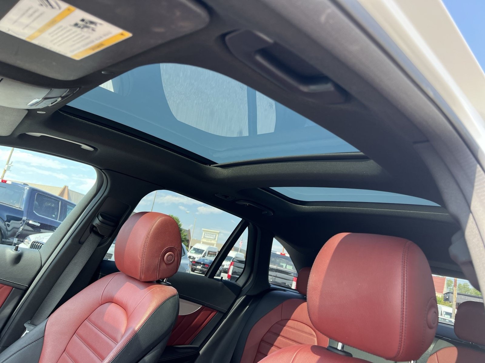 Used 2022 Mercedes-Benz GLC 43 AMG 4MATIC w/ Multimedia Package Lite image 23
