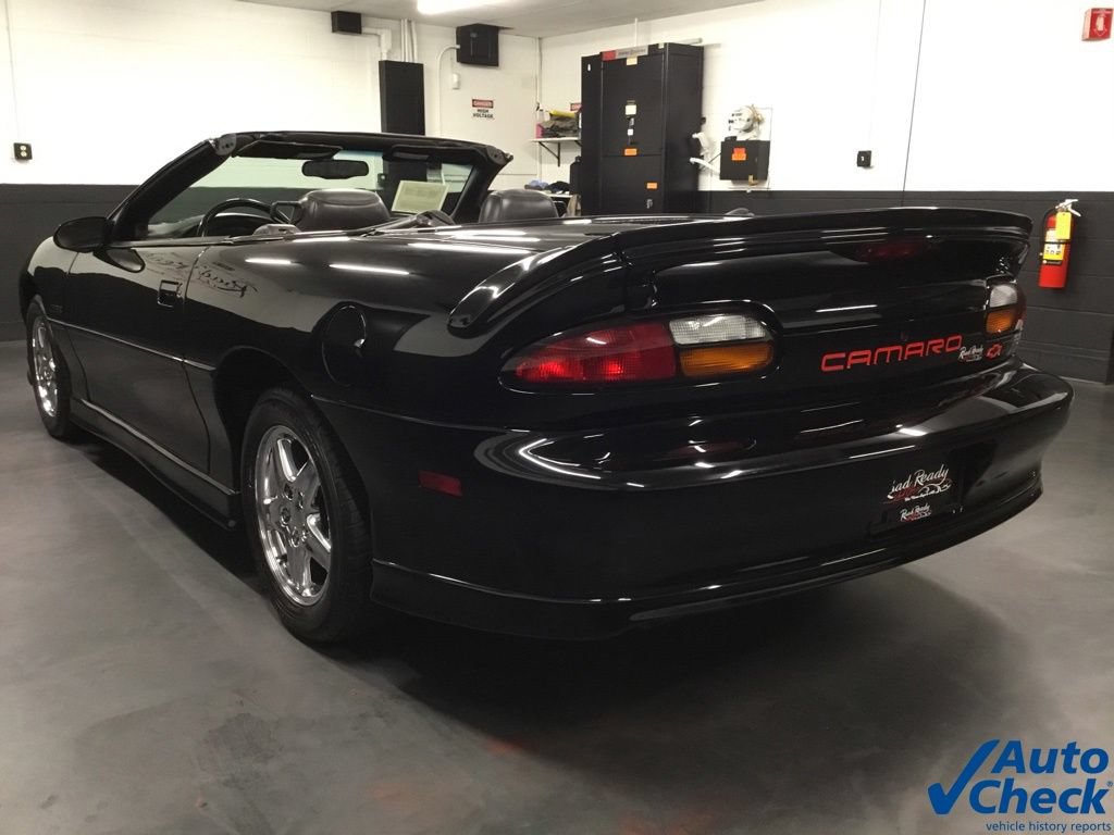 Used 2000 Chevrolet Camaro Z28 w/ Sport Appearance Pkg RWD image 8