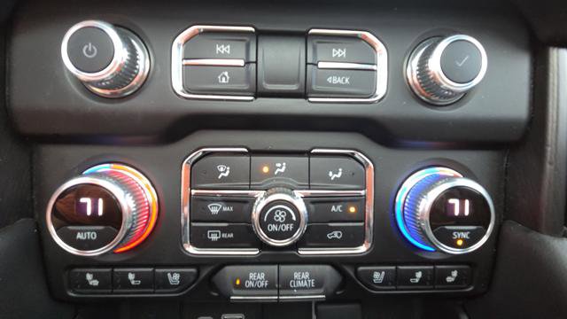 Used 2023 GMC Yukon AT4 image 36