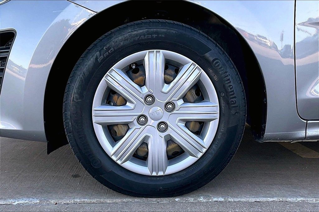 Certified 2021 Kia Rio S image 9