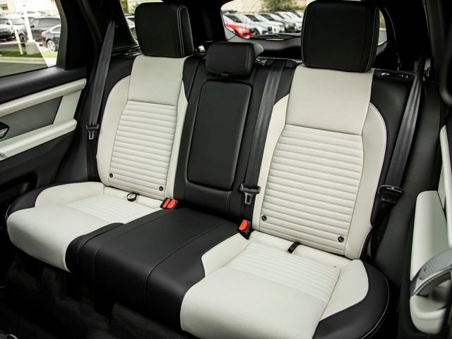 New 2026 Land Rover Discovery Sport Landmark AWD/4WD image 28