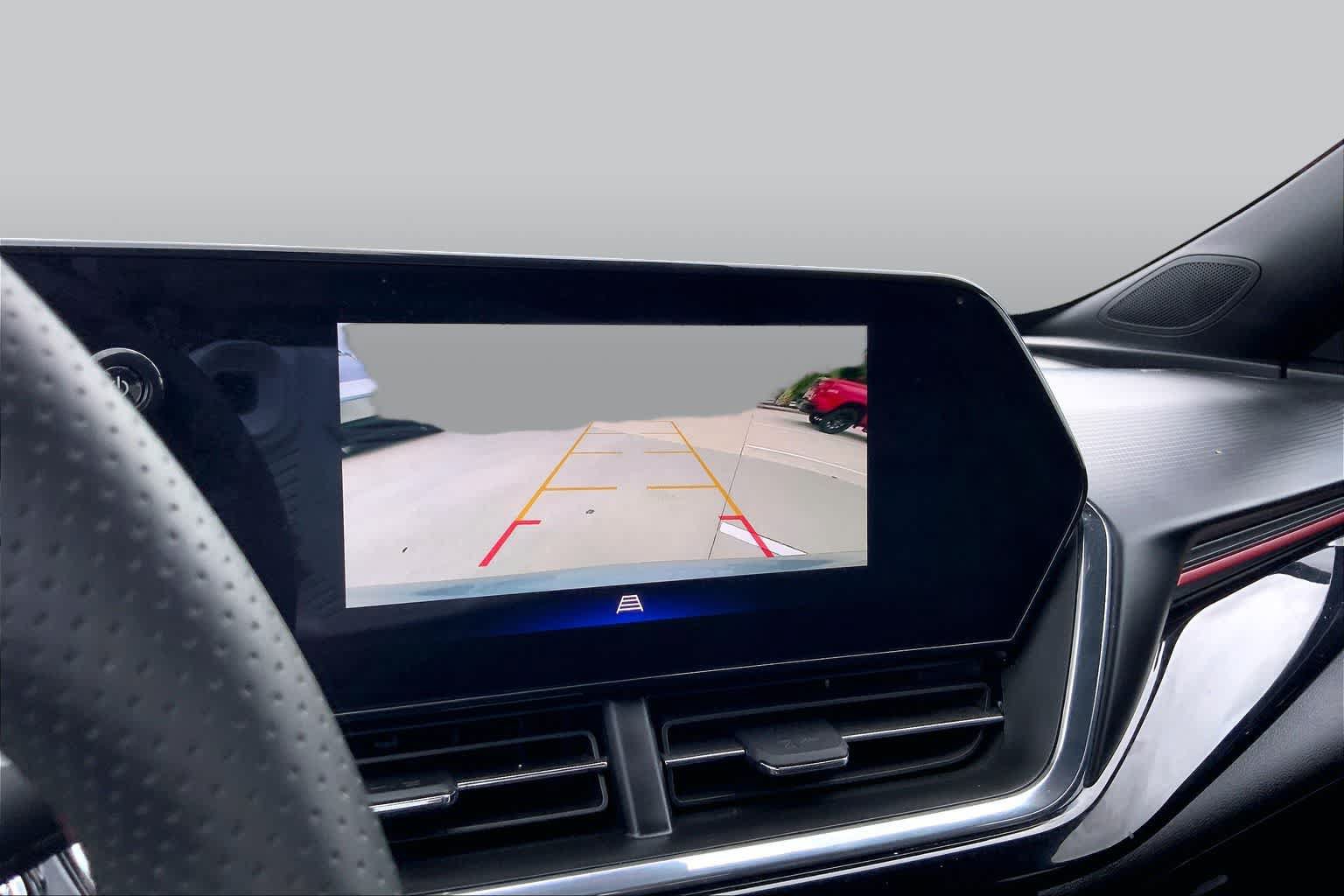 Certified 2025 Chevrolet Trax RS w/ Sunroof Package FWD image 29