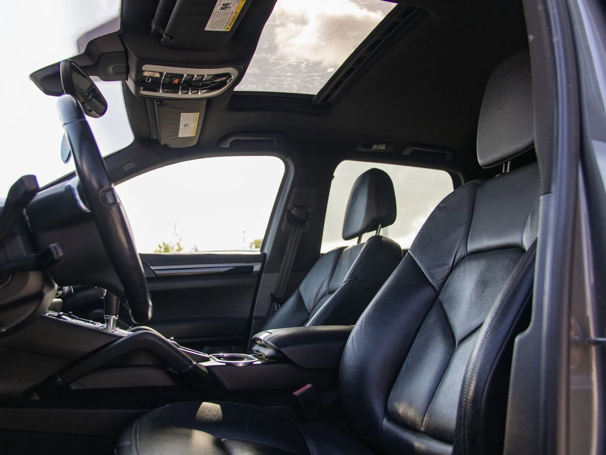 Used 2014 Porsche Cayenne AWD/4WD image 18