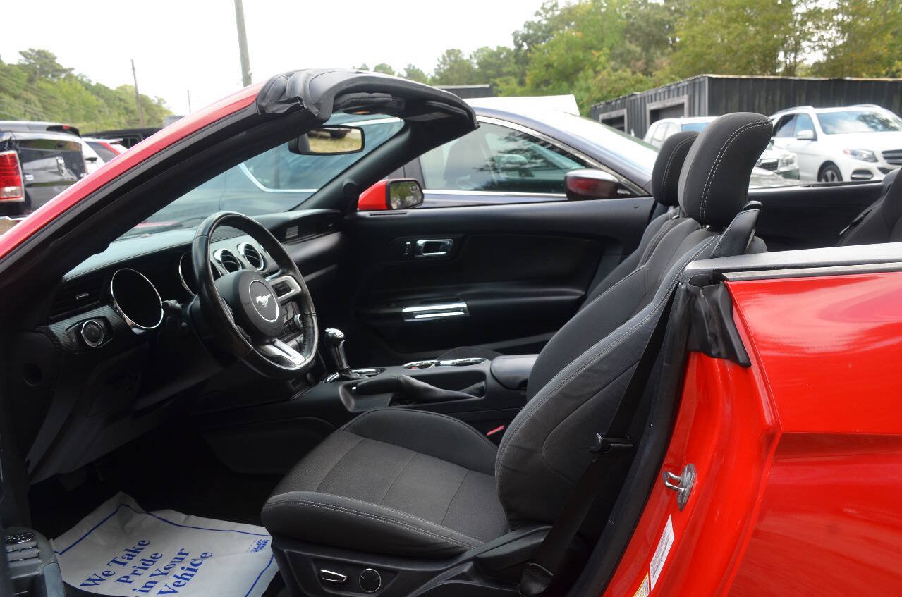 Used 2016 Ford Mustang Convertible w/ Equipment Group 051A RWD image 10