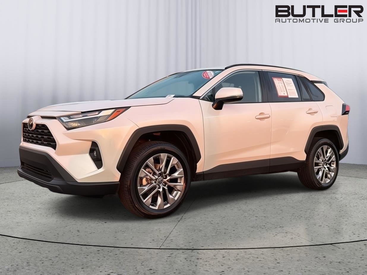Certified 2025 Toyota RAV4 XLE Premium FWD image 1