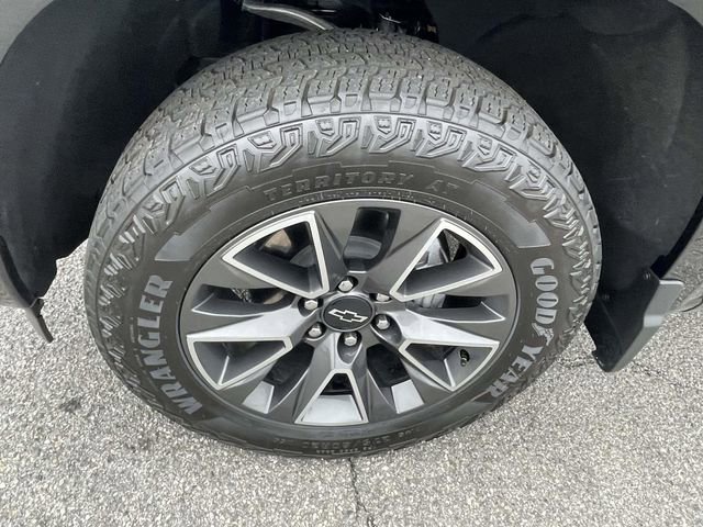 Used 2025 Chevrolet Silverado 1500 W/T w/ WT Value Package image 11