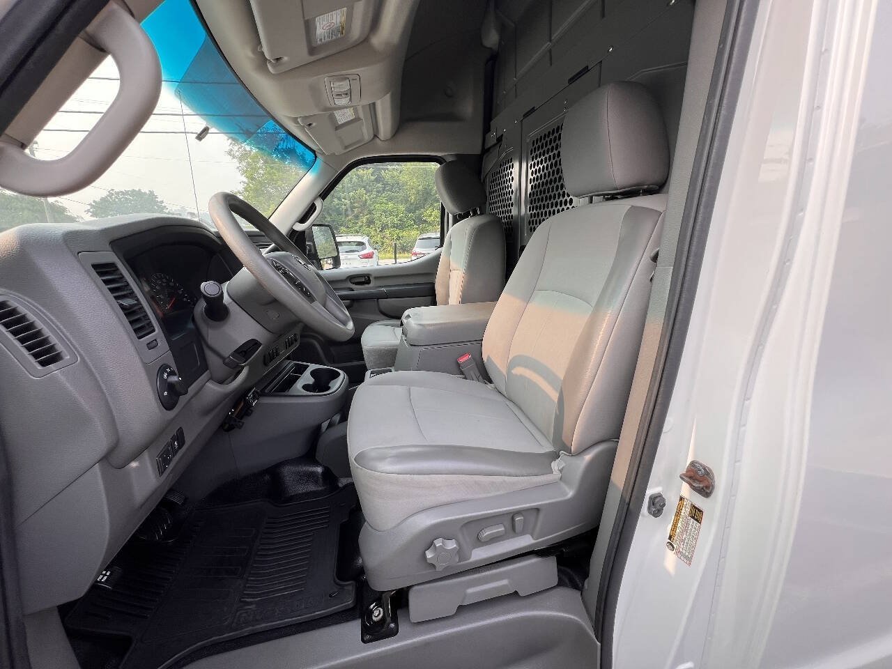 Used 2012 Nissan NV 3500 SV w/ Technology Pkg RWD image 14