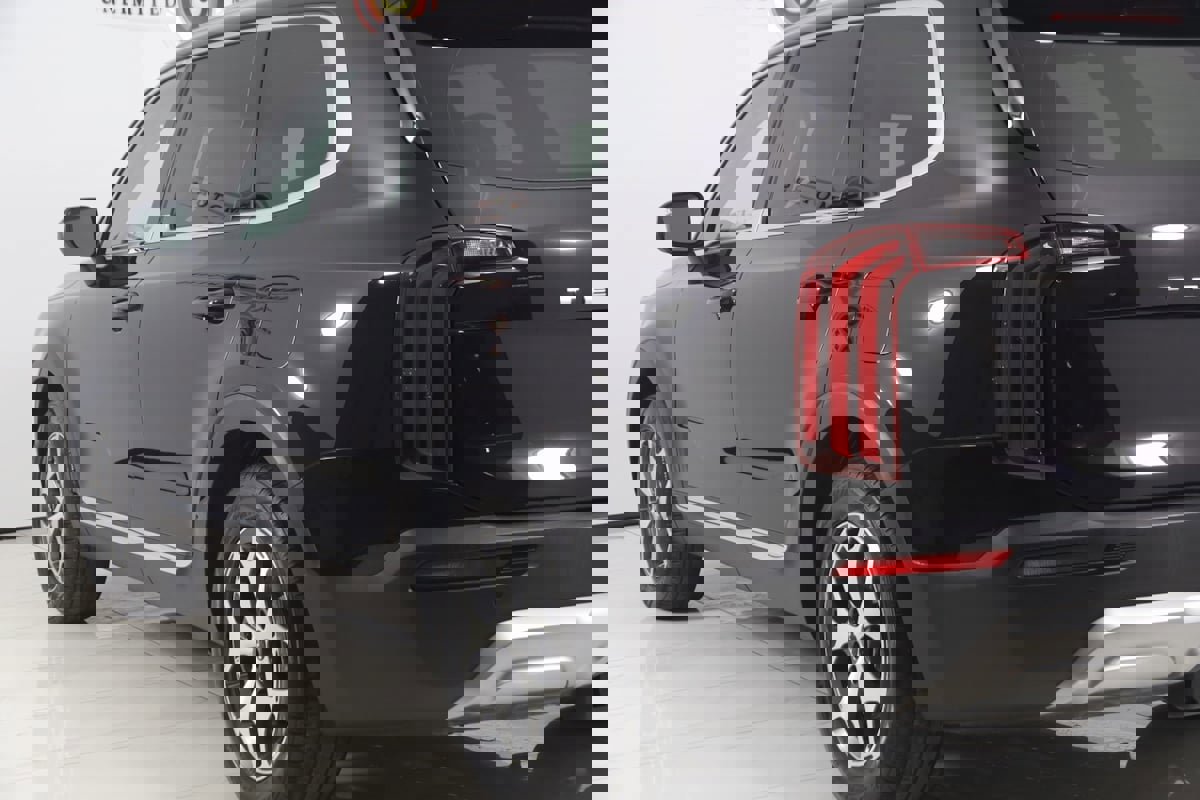 Used 2022 Kia Telluride EX w/ Towing Package image 24