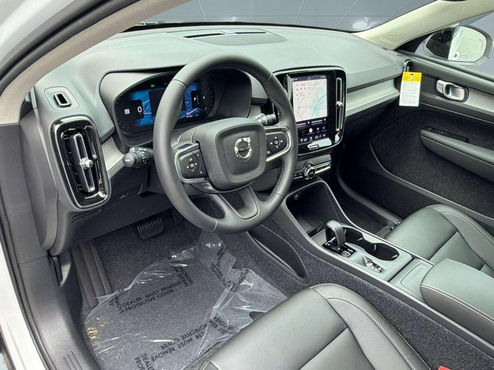 New 2026 Volvo XC40 B5 Core w/ Protection Package Premier AWD/4WD image 4