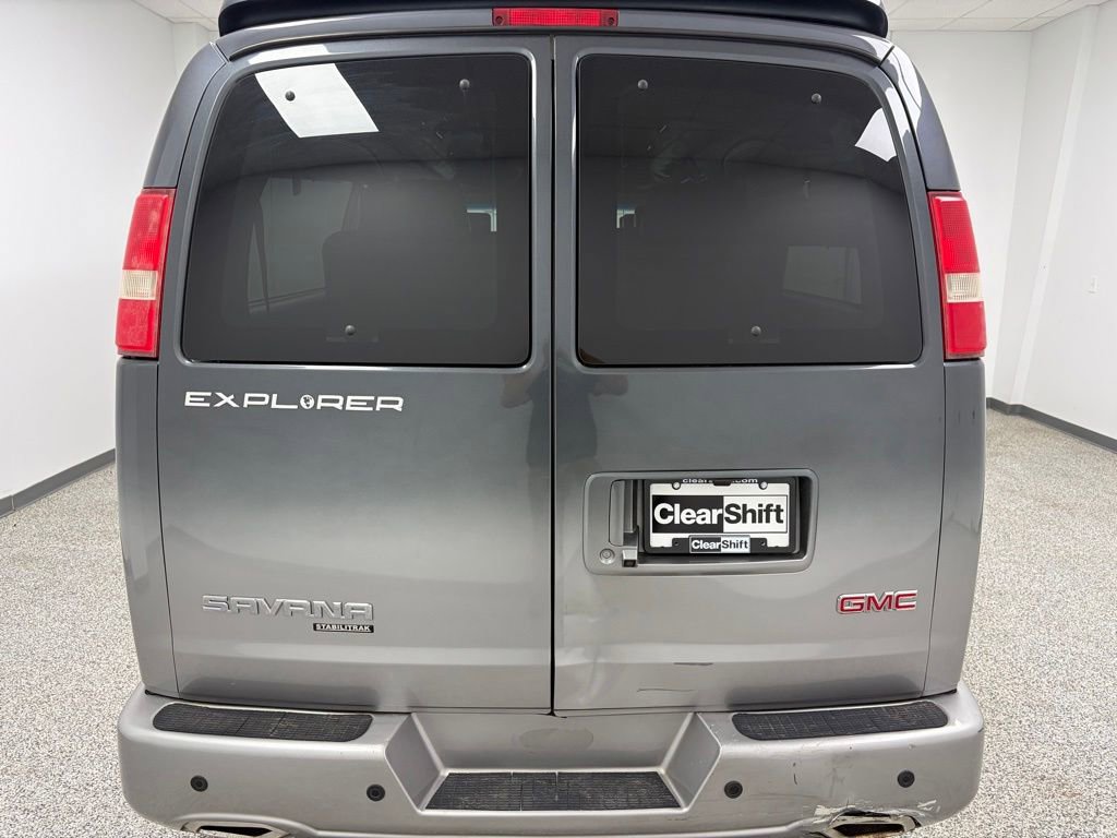 Used 2015 GMC Savana 2500 Extended RWD image 6