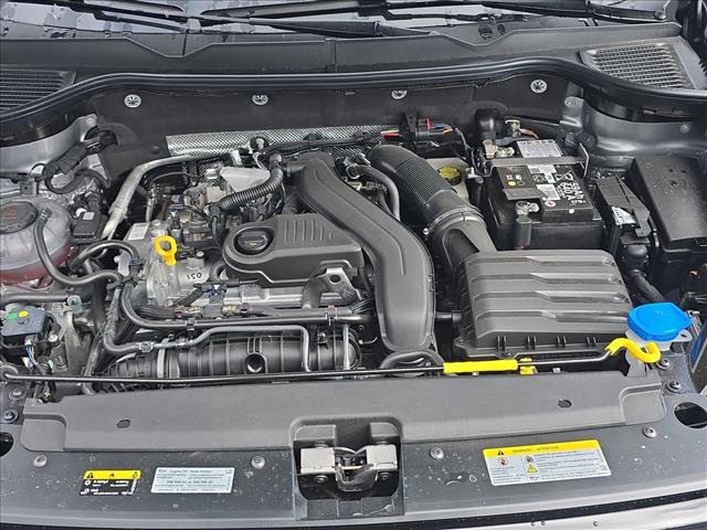 New 2026 Volkswagen Taos S image 19