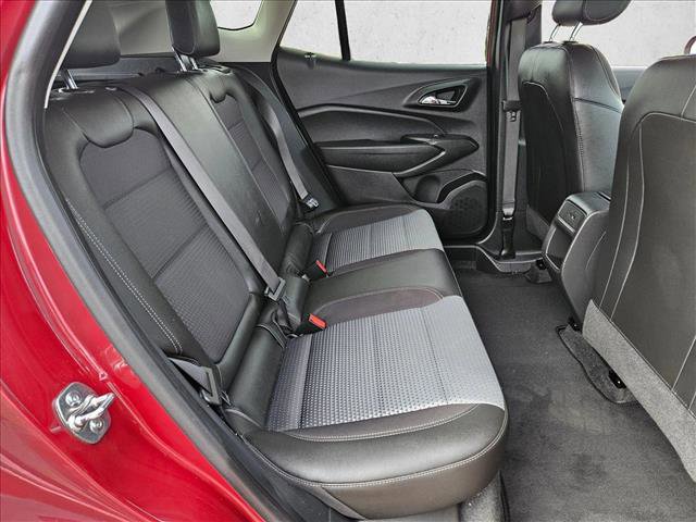 Used 2025 Chevrolet Trax LT w/ LT Convenience Package FWD image 23