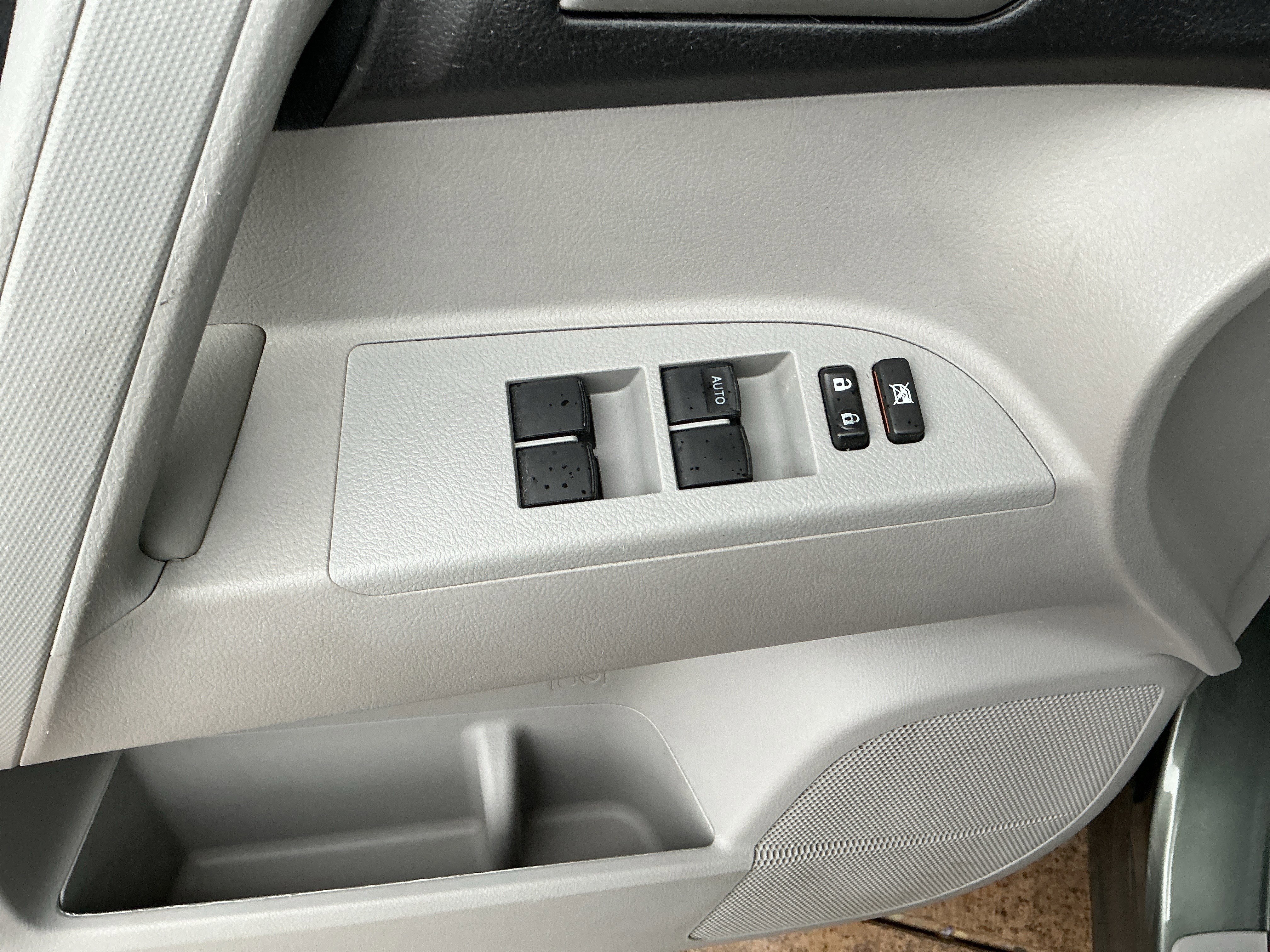 Used 2013 Toyota Highlander Plus image 15