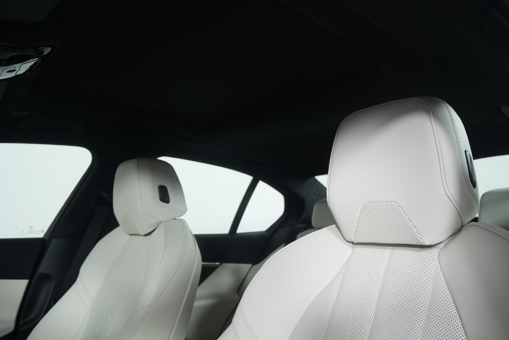 New 2027 BMW 530i w/ Premium Package RWD image 11