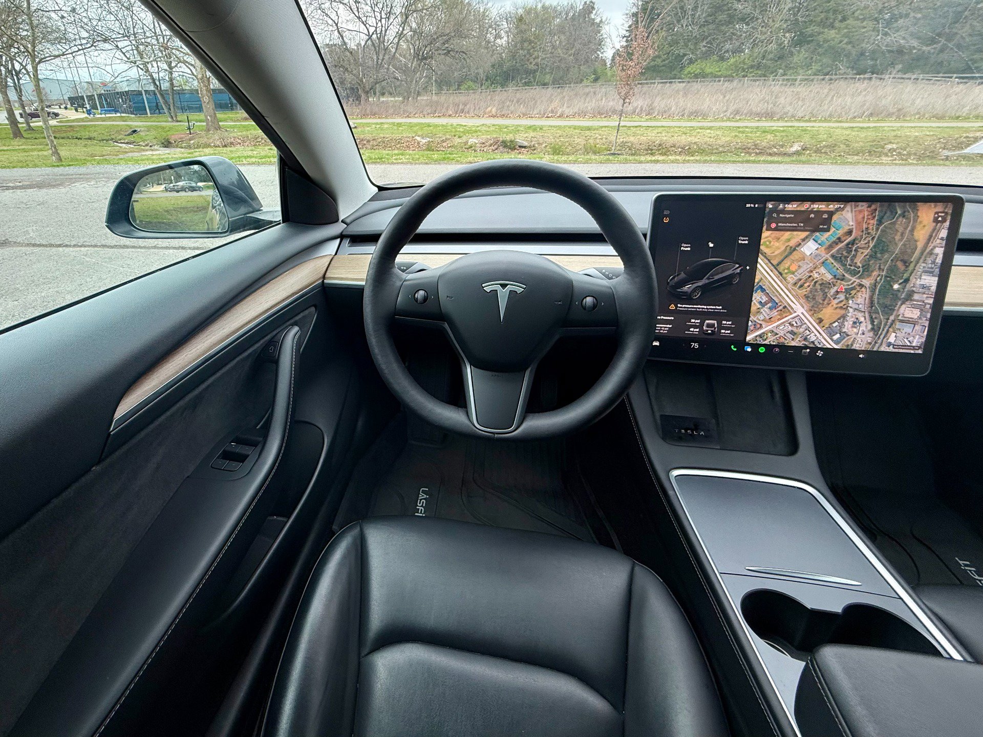Used 2023 Tesla Model 3 Standard Range image 27