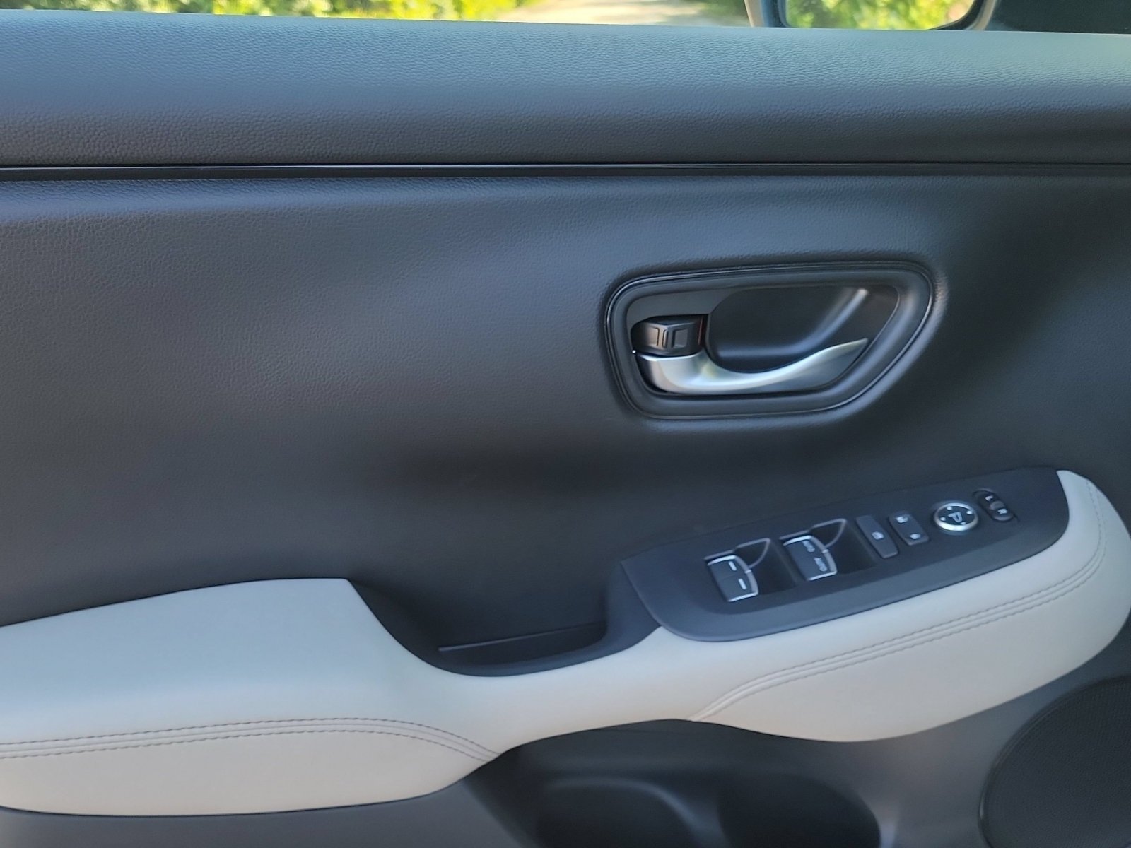 New 2027 Honda HR-V EX-L image 6