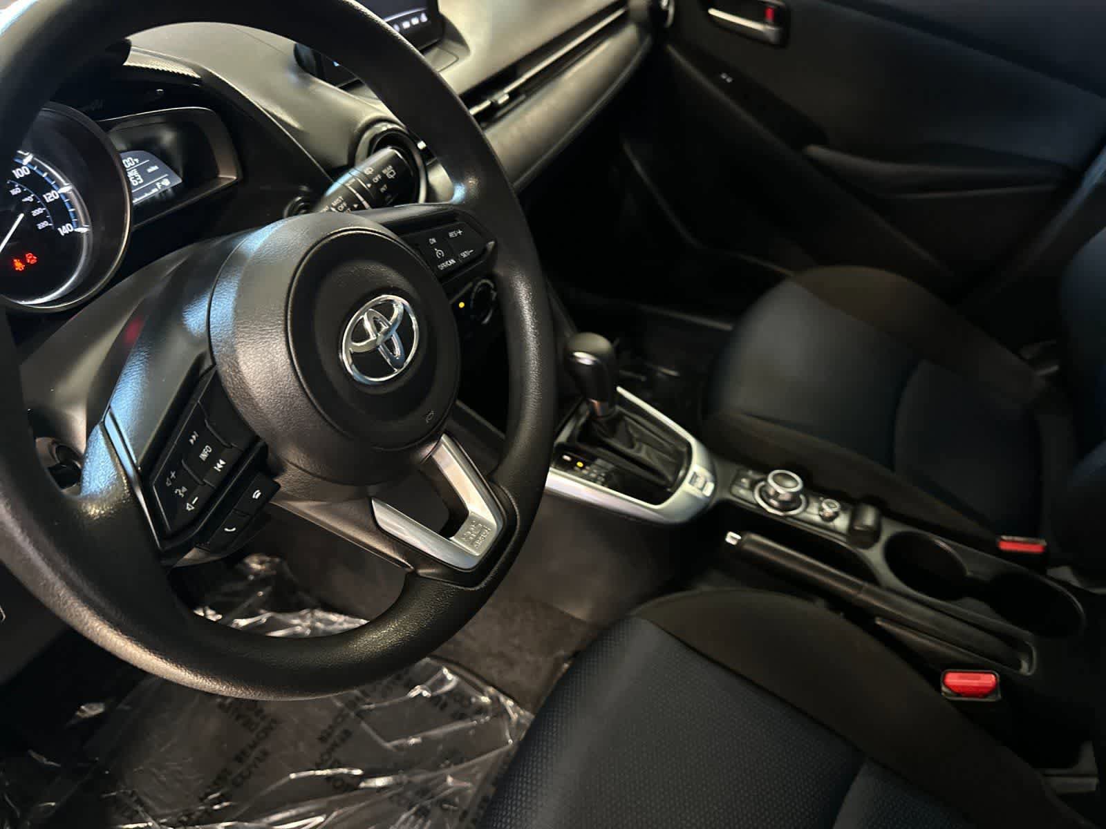 Used 2020 Toyota Yaris LE FWD image 12
