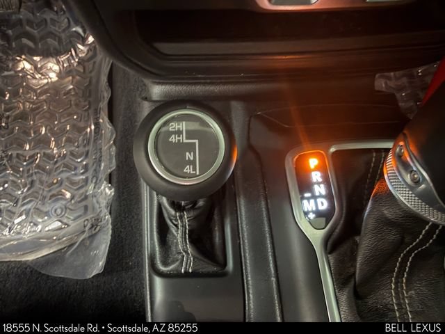 Used 2018 Jeep Wrangler Unlimited Sahara AWD/4WD image 24