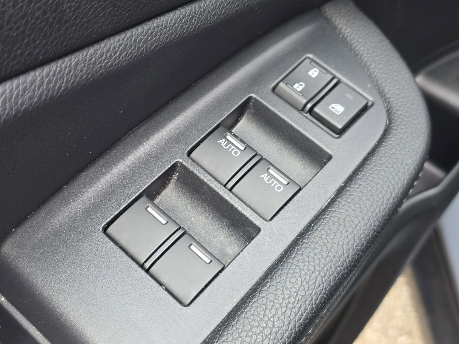 Used 2024 Honda Passport EX-L image 21