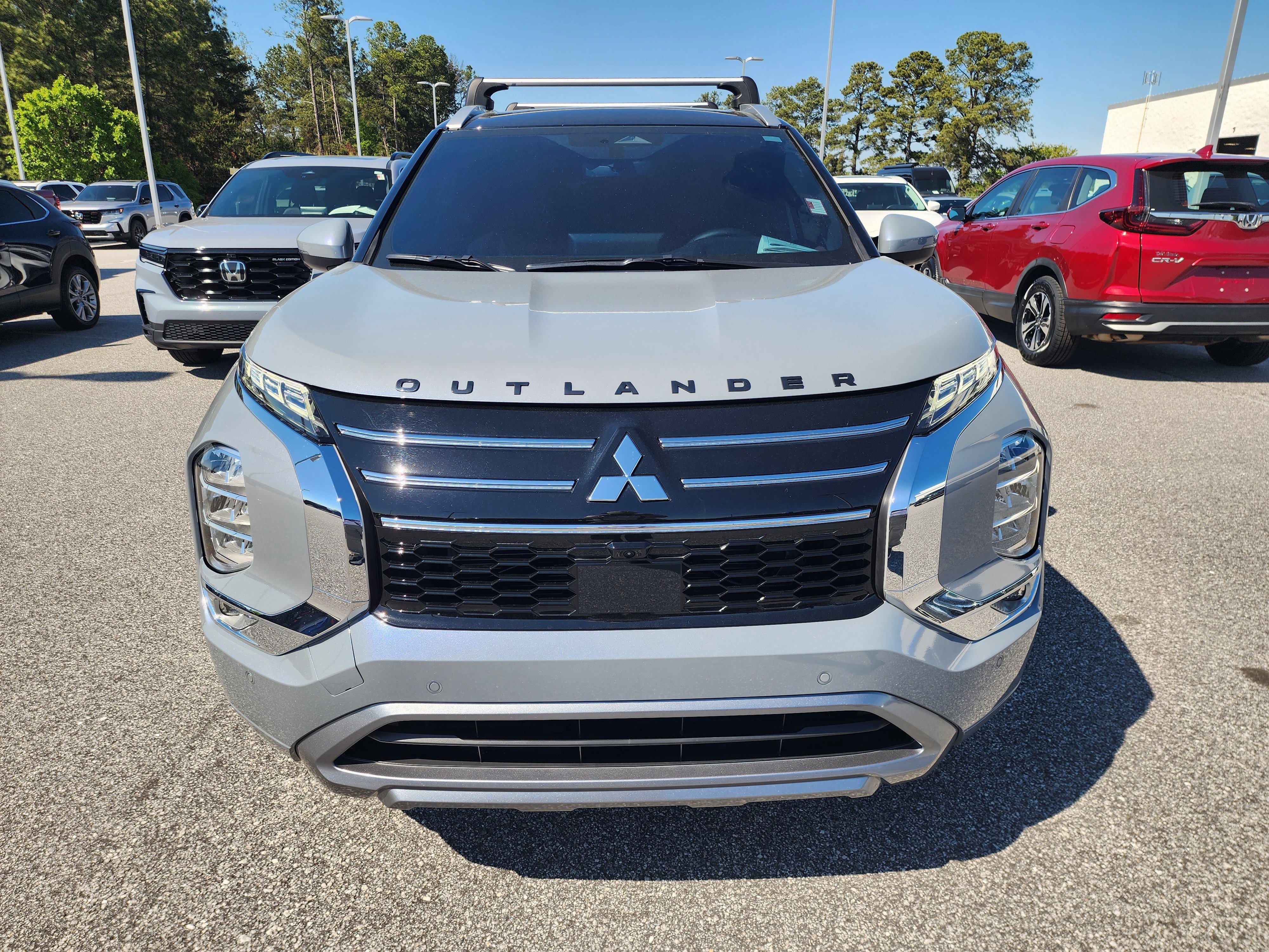 Used 2025 Mitsubishi Outlander SEL image 10