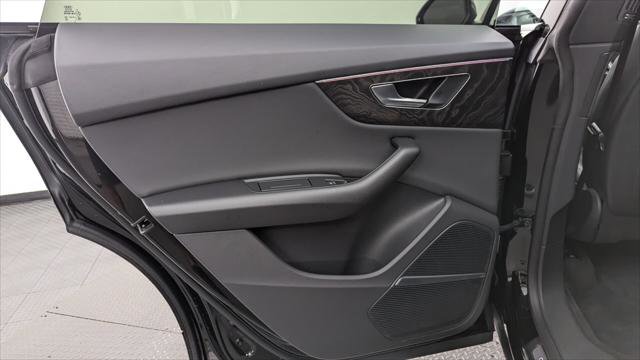 Used 2022 Audi Q8 Premium Plus w/ Premium Plus Package image 16