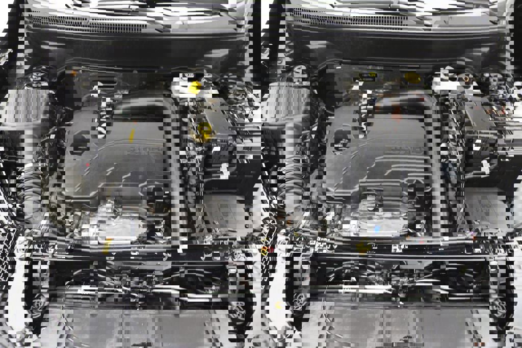 Used 2024 GMC Terrain SLT image 25