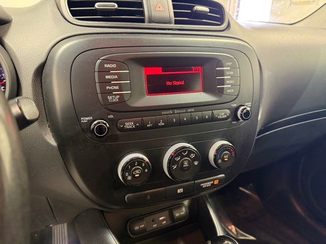 Used 2015 Kia Soul + image 17