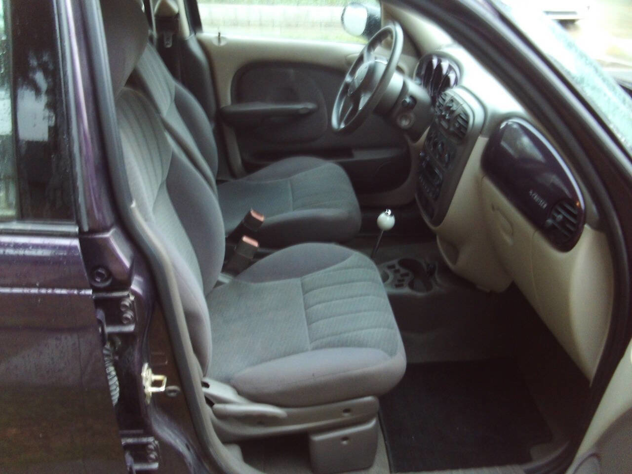 Used 2004 Chrysler PT Cruiser image 9