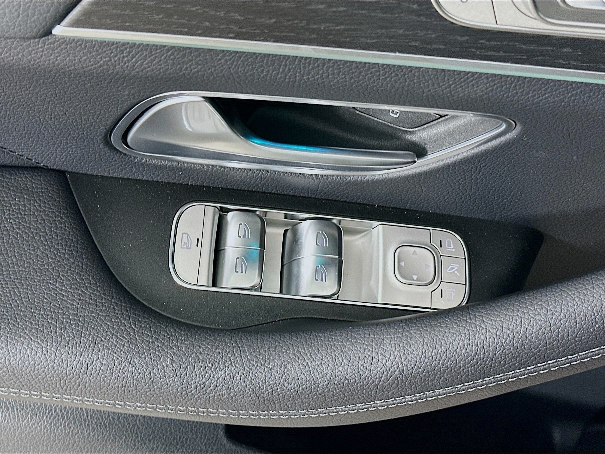 Certified 2026 Mercedes-Benz GLE 350 4MATIC image 23