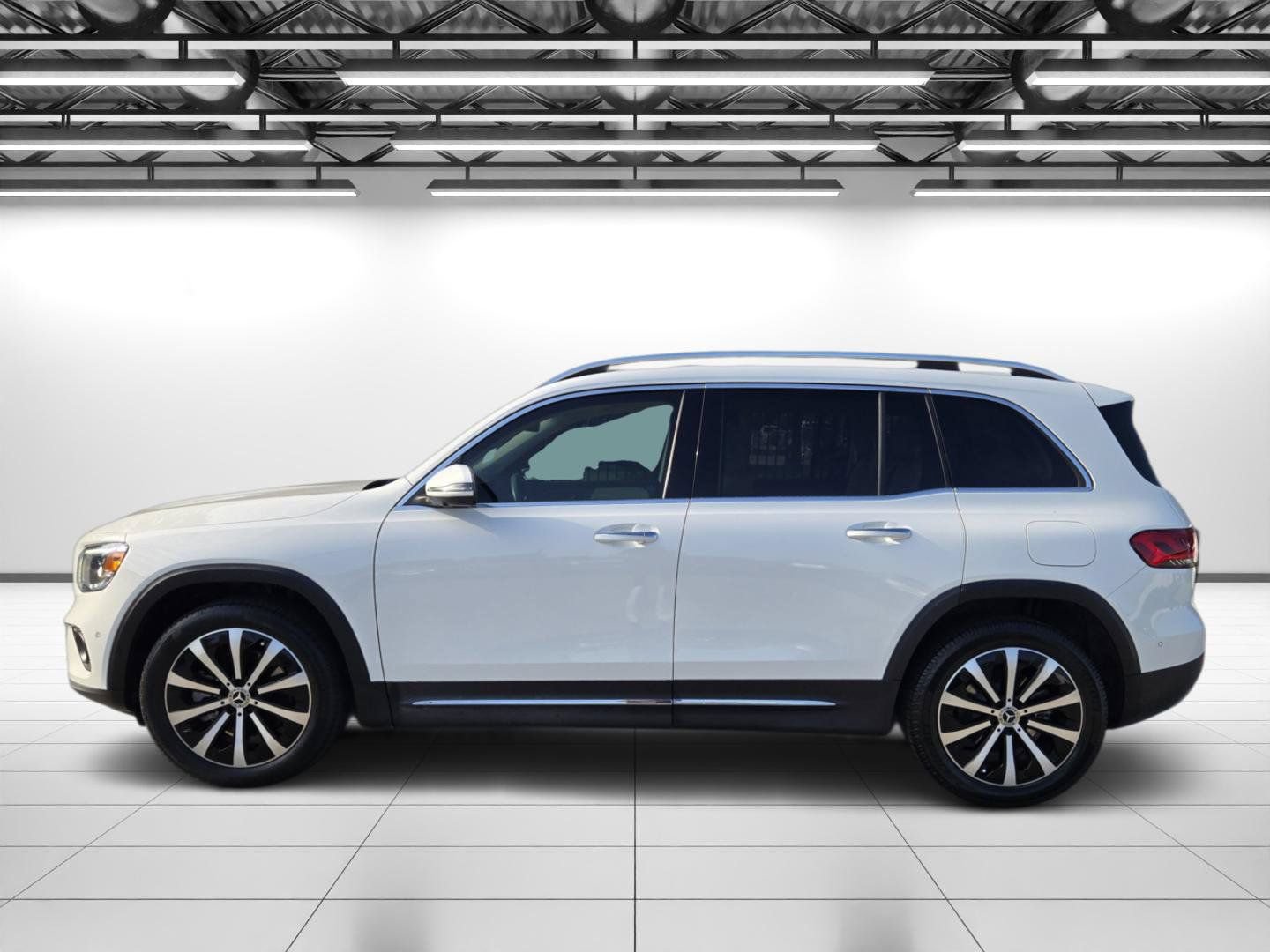 Used 2021 Mercedes-Benz GLB 250 image 6