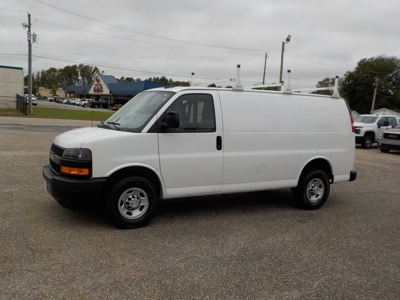 Used 2020 Chevrolet Express 2500 w/ Driver Convenience Package image 1