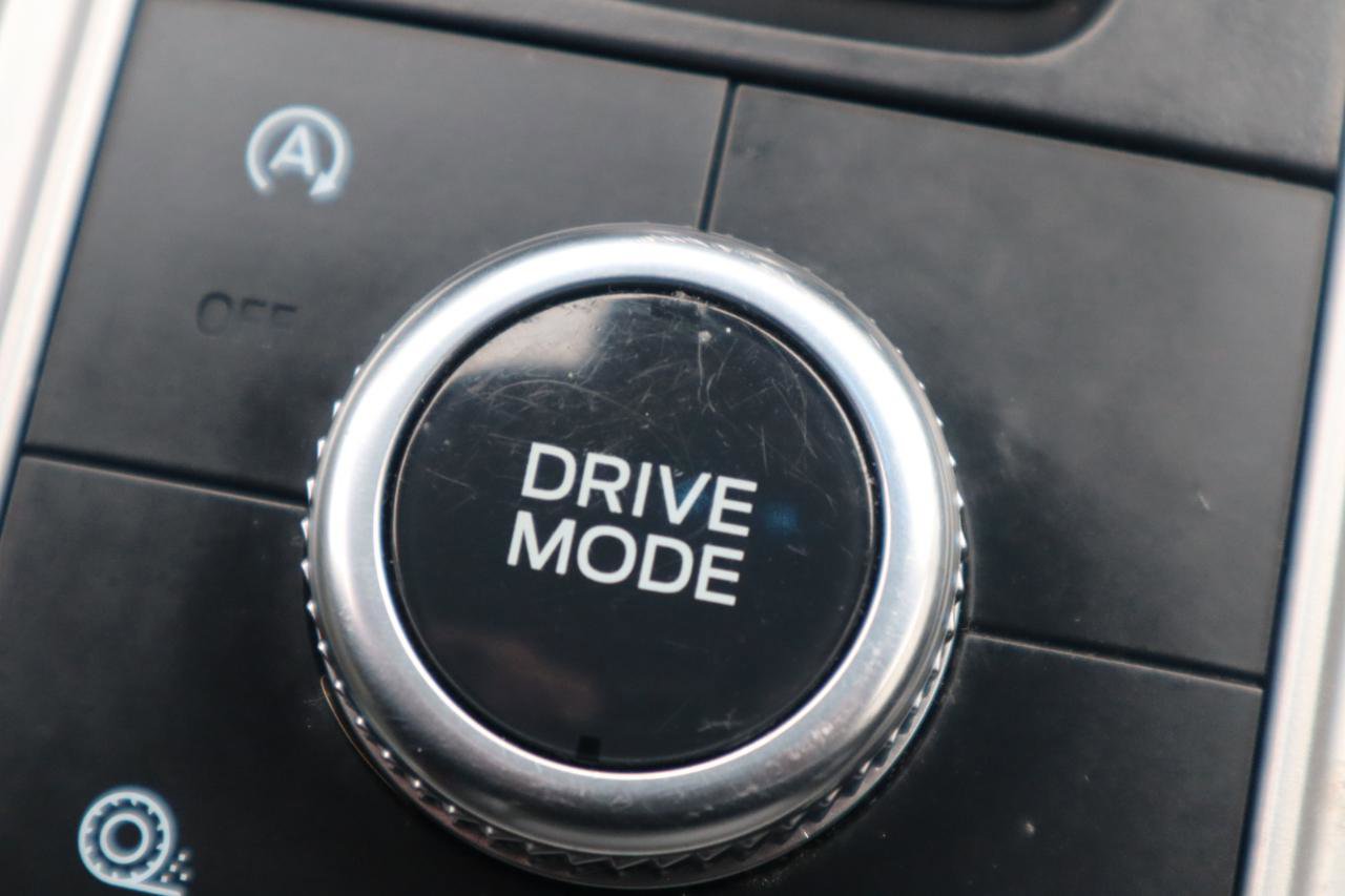 Used 2021 Ford Explorer XLT w/ Equipment Group 202A image 79