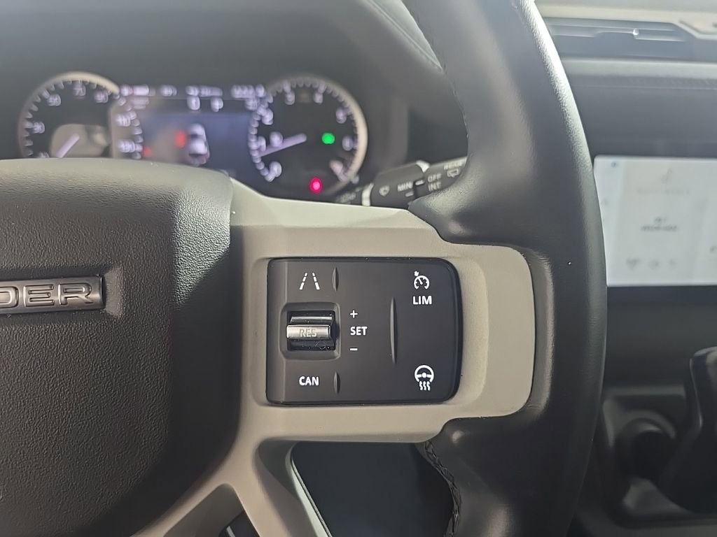 Used 2023 Land Rover Defender 110 S image 12