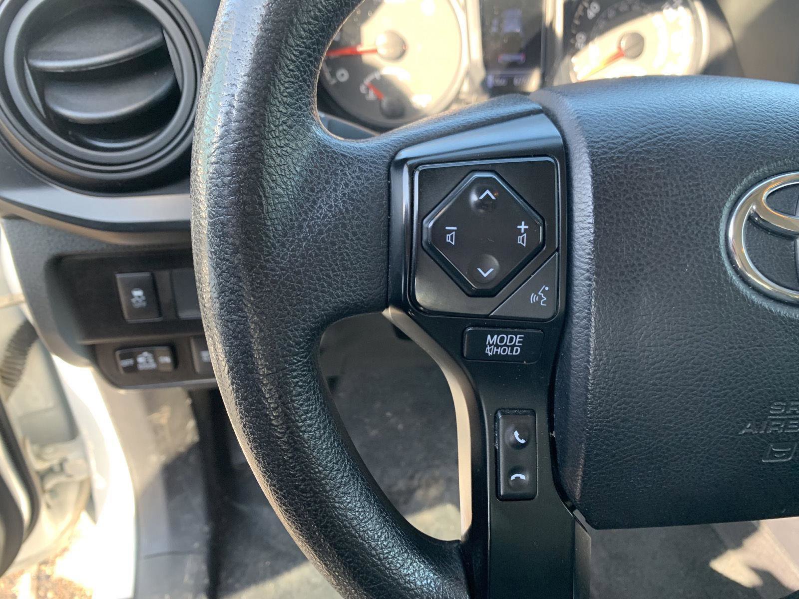 Used 2022 Toyota Tacoma SR image 14