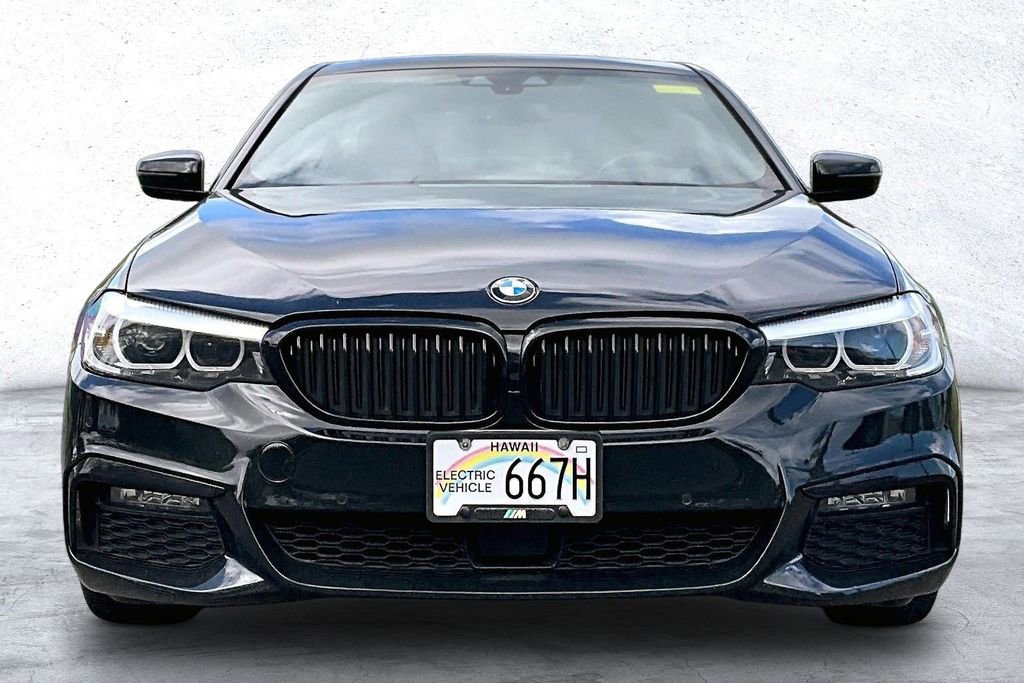 Used 2019 BMW 530e w/ M Sport Package image 3