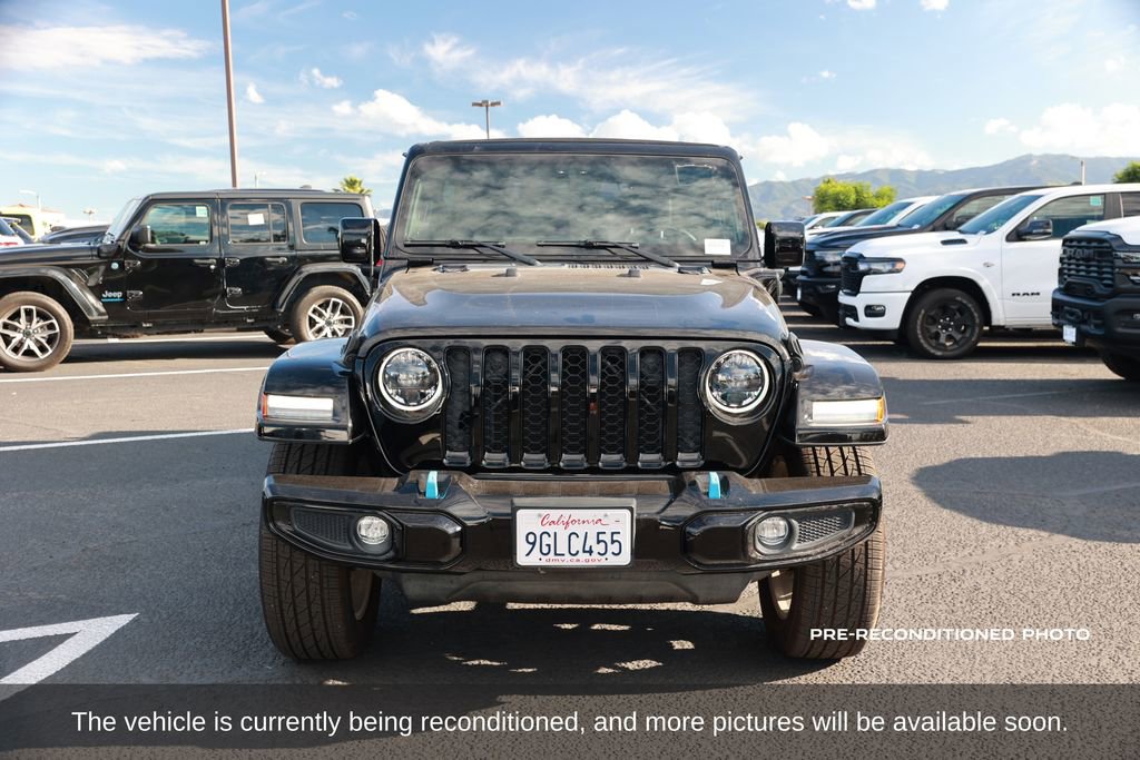 Used 2023 Jeep Wrangler Unlimited Sahara AWD/4WD image 9