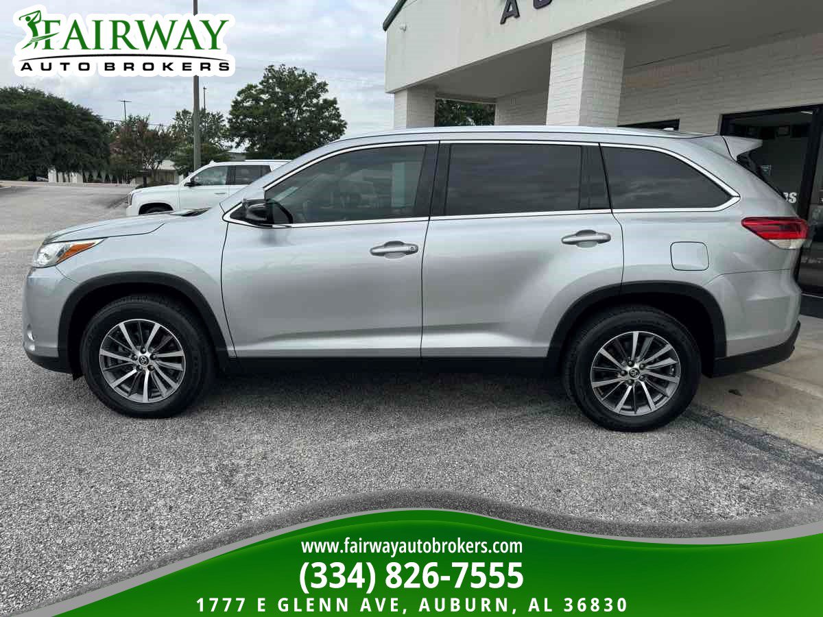 Used 2019 Toyota Highlander XLE FWD image 9