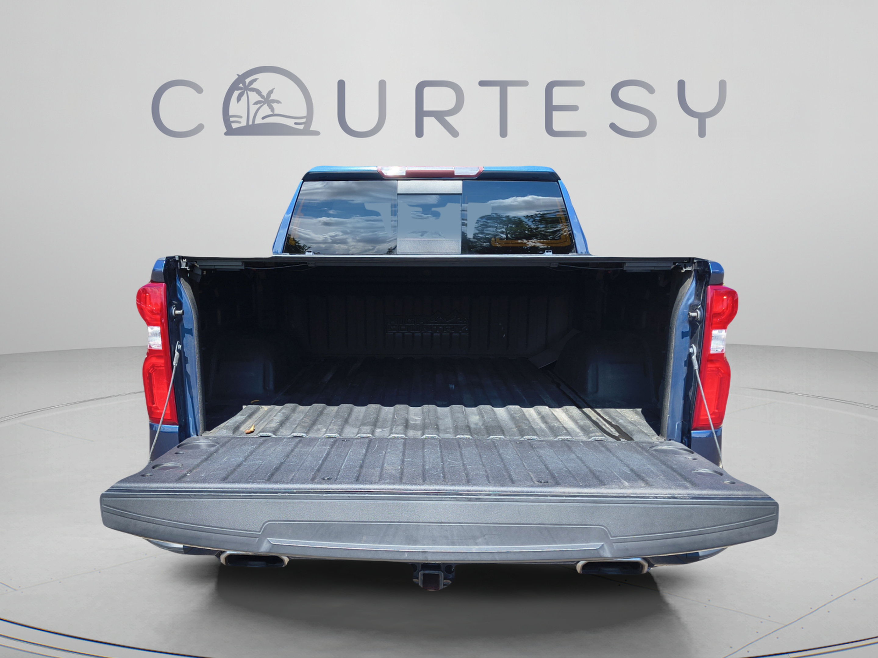 Used 2021 Chevrolet Silverado 1500 High Country w/ Z71 Off-Road Package AWD/4WD image 11