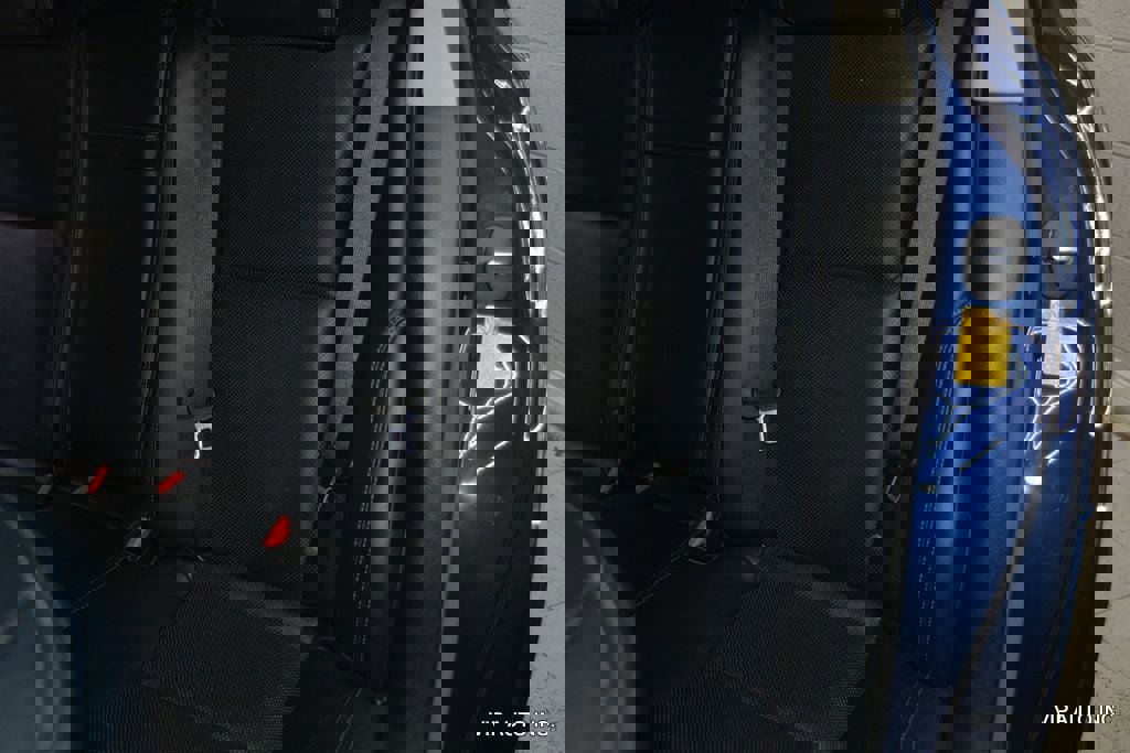 Used 2013 Lexus LS 460 w/ Comfort Pkg RWD image 26