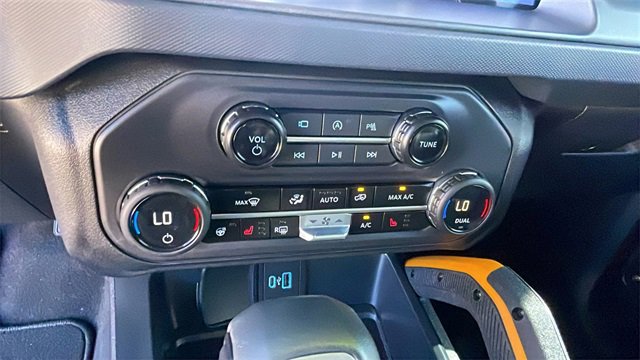 Used 2024 Ford Bronco Badlands image 19