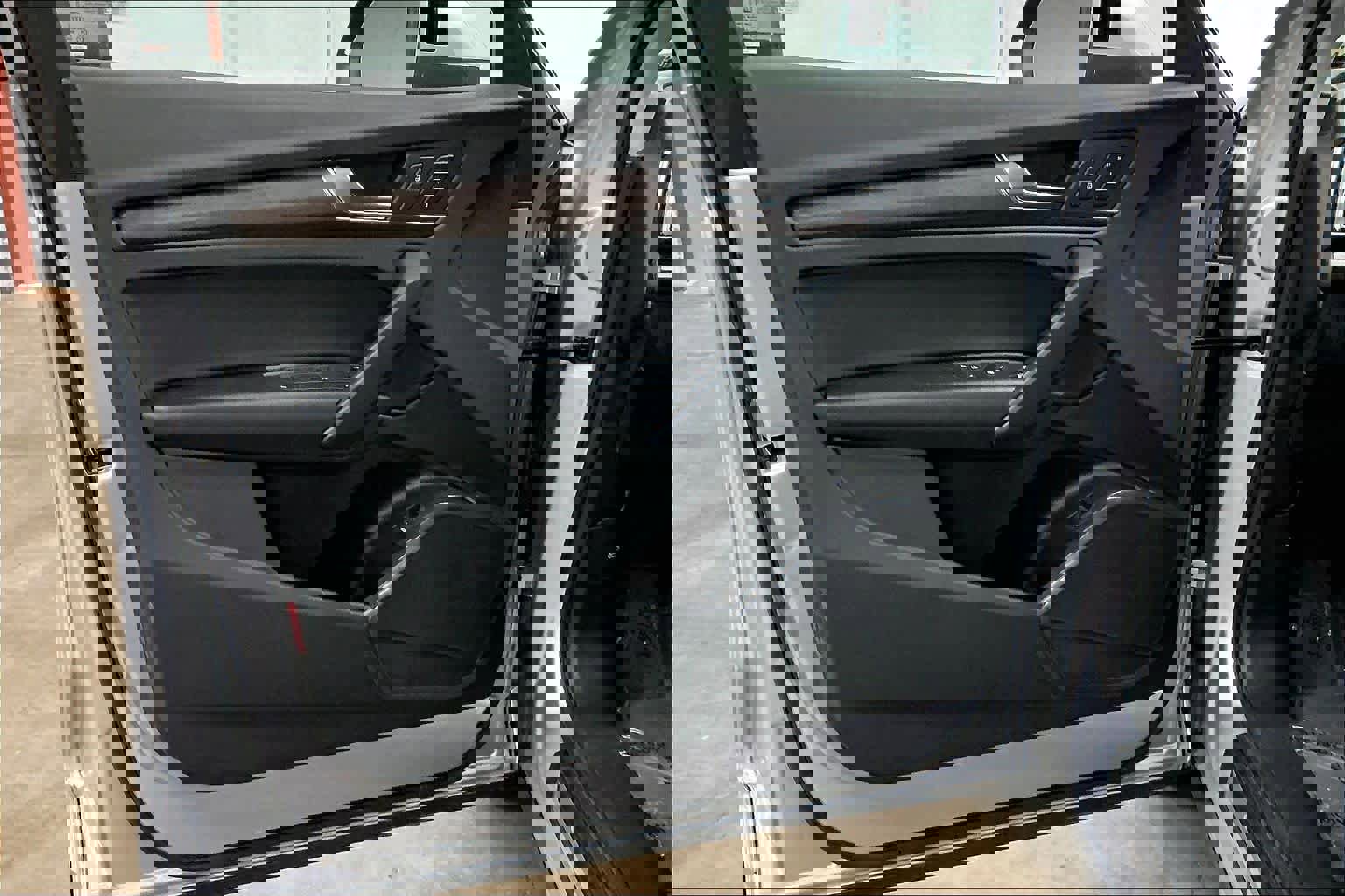 Used 2023 Audi Q5 Premium w/ Convenience Package image 25