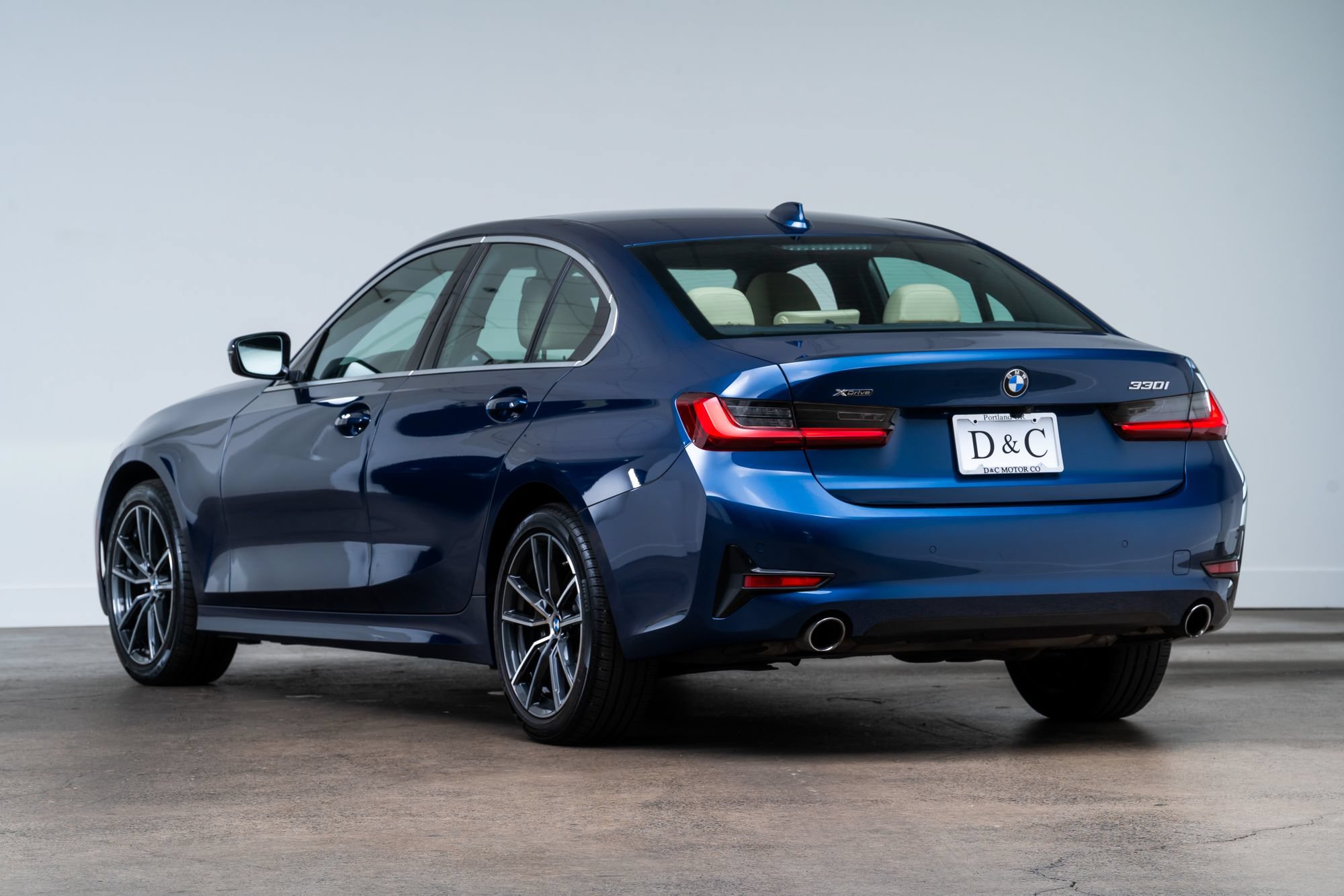 Used 2022 BMW 330i xDrive Sedan w/ Driving Assistance Package AWD/4WD image 4